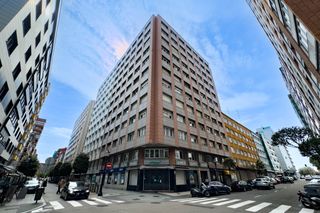 Flat in Gijón - calle manso 12. Tres habitaciones en la arena a un paso de san lorenzo