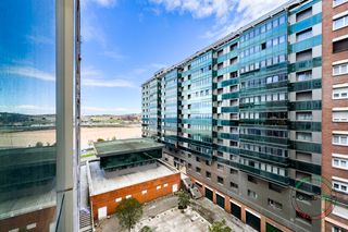 Pis  Gijon - calle aguado 40. Dos habitaciones y un privilegio el mar al fondo