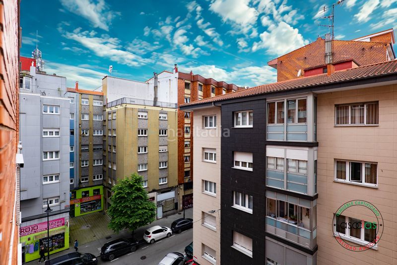 Foto 14301f19-62a4-4d46-90a6-f6d2b629d877. Pis a calle alonso de ojeda 21 a Llano Gijón