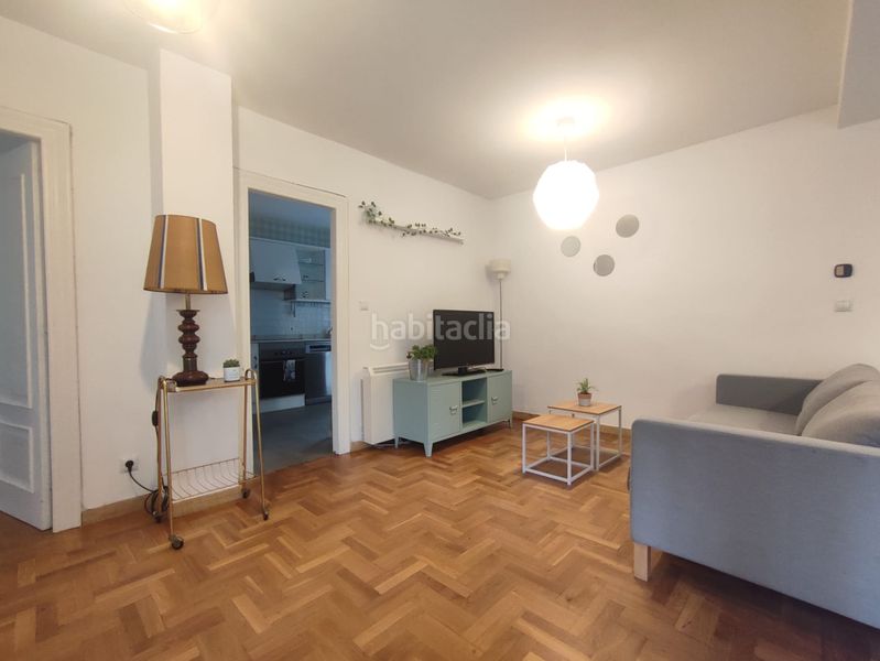 Foto f5d7892c-1b4e-40cf-8592-357fcf26d97f. Rent flat with heating in Centro Gijón