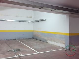 Car parking in Gijon - carretera de villaviciosa 22. Venta de plaza de garaje en las mestas