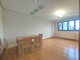 Lloguer Pis a Viesques. Fantástica vivienda en avenida mar cantábrico