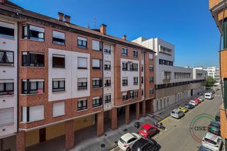 Appartement à Gijon - avenida de moreda 16. Descubre el hogar de tus sueños en el vibrante barrio de natahoy