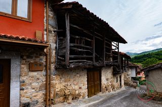Casa a Sobrescobio - lugar villamorei 105. Cuadra de piedra para rehabilitar en villamorey, en pleno parque