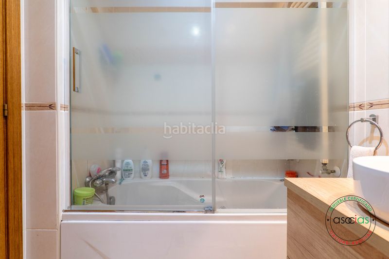 Foto 0c4831d7-8f07-4e27-b4ed-aa7d3f699605. Pis amb calefacció a El Polígono Gijón