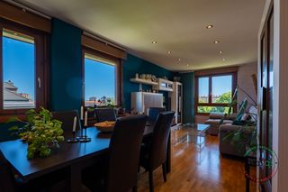Pis  Gijón - calle jardineros 4. Excepcional duplex en roces 3 dormitorios con 2 plazas de garaje