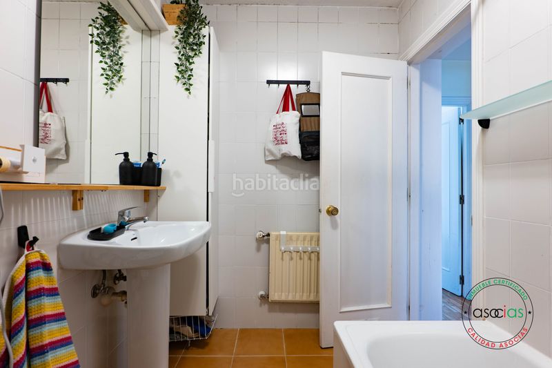 Foto f11edc97-b24b-4f44-8418-b1a8732defcf. Casa adossada amb calefacció aparcament a La Fresneda Siero