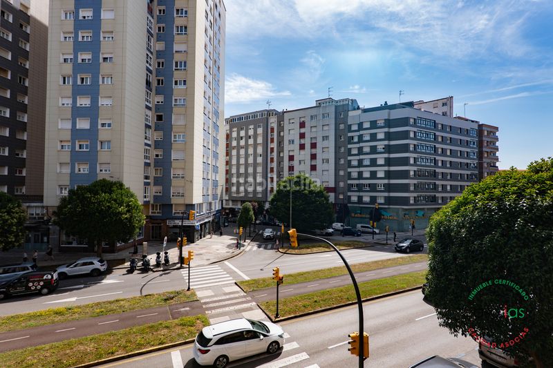 Foto 0bf9b715-4435-47d5-a98e-48b841d1f0bd. Pis amb calefacció a El Polígono Gijón