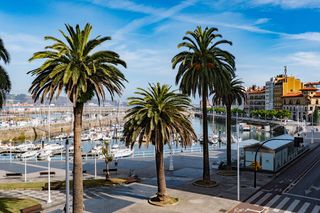 Pis a Cl san melchor de quiros 16. Venta piso amplio en el muelle con espectaculares vistas al mar