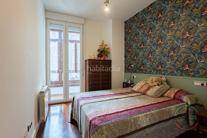 Foto c6d7abb2-79ea-4d03-98b6-34af165e528a. Pis a cl san melchor de quiros 16 a Centro Gijón