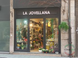 Business premise in Gijón - calle san bernardo 40. Local comercial en rentabilidad en pleno centro de gijon calle s