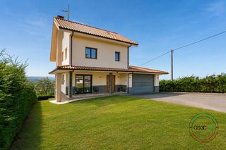Casa in Camin de la maera 3376. Exclusiva vivienda unifamiliar con espectaculares vistas, eficie