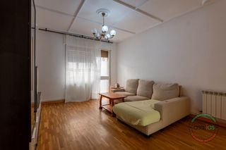 Flat in La Arena. Amplia vivienda de 4 dormitorios y 2 baños cerca de la playa de