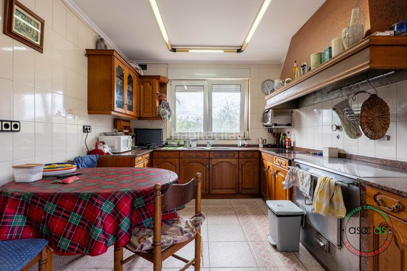 Foto 54496f45-0c76-4f34-9f03-afcd4060f74c. Maison jumelée dans Gijón - camino de la eria de polia 161 dans Gijón