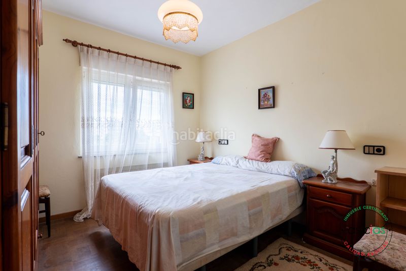 Foto a44c5d6c-d25e-4ef6-b692-43a80e05c39d. Maison jumelée dans Gijón - camino de la eria de polia 161 dans Gijón