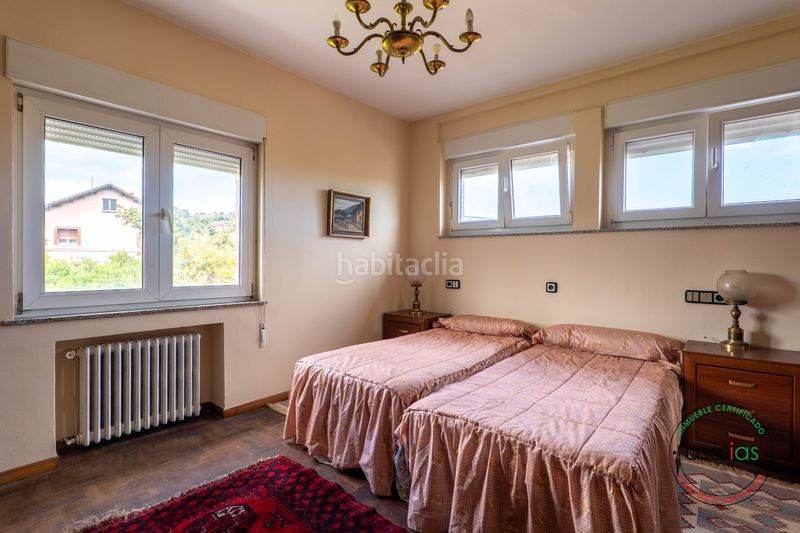 Foto df5c3c5d-d924-4608-a9b7-e8dba9e0d94e. Maison jumelée dans Gijón - camino de la eria de polia 161 dans Gijón