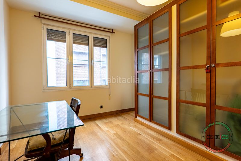 Foto d282a434-4a78-4df0-90e9-2085fe310863. Flat in Gijón - calle fray luis de leon 7 in Centro Gijón