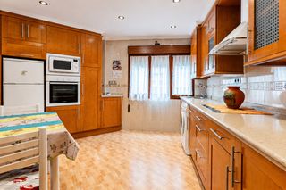 Flat in Gijón - camino fabrica de loza 10. Vivienda de 3 dormitorios exteriores en zona natahoyo cerca pase