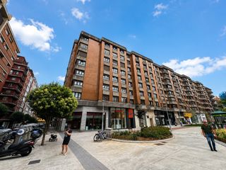 Etagenwohnung in Gijón - avenida de la costa 124. Venta de piso  en la arenacentro