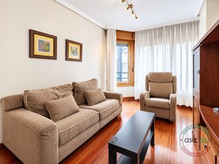 Etagenwohnung in Gijón - calle domingo garcia de la fuente 13. Elegante vivienda con garaje y trastero en pleno centro de gijon