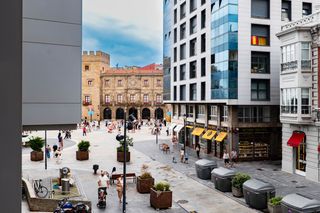 Pis a Gijón - calle trinidad 6. Elegancia, luz y vistas privilegiadas en el corazón de gijón