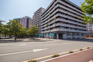Flat  Gijón - plaza del humedal 7. Piso en venta en plaza del humedal, gijón, con garaje y trastero