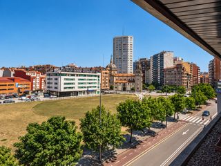Pis a Gijón - plaza del humedal 7. Piso en venta en plaza del humedal, gijón, con garaje y trastero