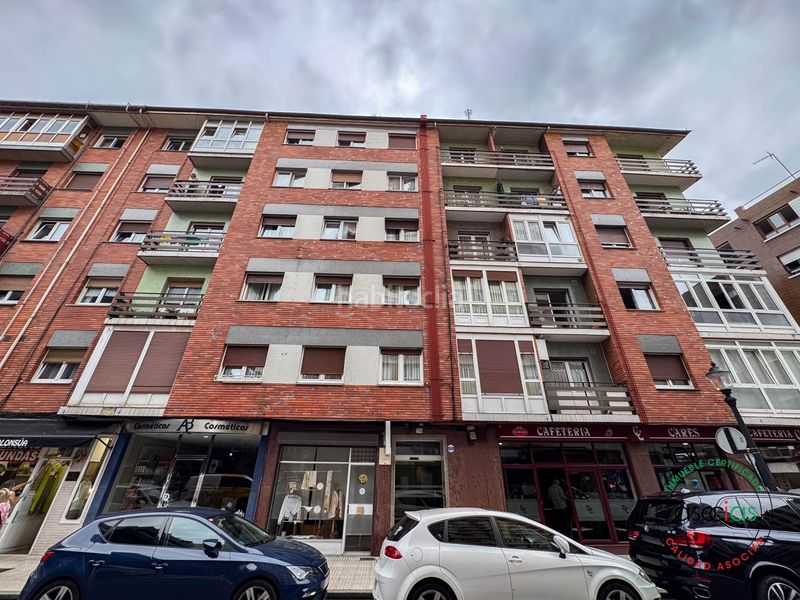 Foto b38180cb-1ca0-4471-beae-56364ce7351e. Flat in Gijón - calle ezcurdia 144 in La Arena Gijón