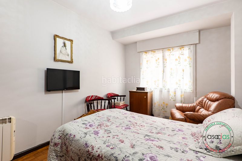 Foto c5158983-d125-4d42-bb84-ee0bd3148fa2. Flat in Gijón - calle ezcurdia 144 in La Arena Gijón
