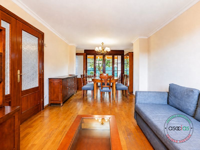 Foto 534e06d0-7c86-4f46-9743-c8a79a549c56. Towny house in Vega - camino de huerces 1293 in Vega Gijón