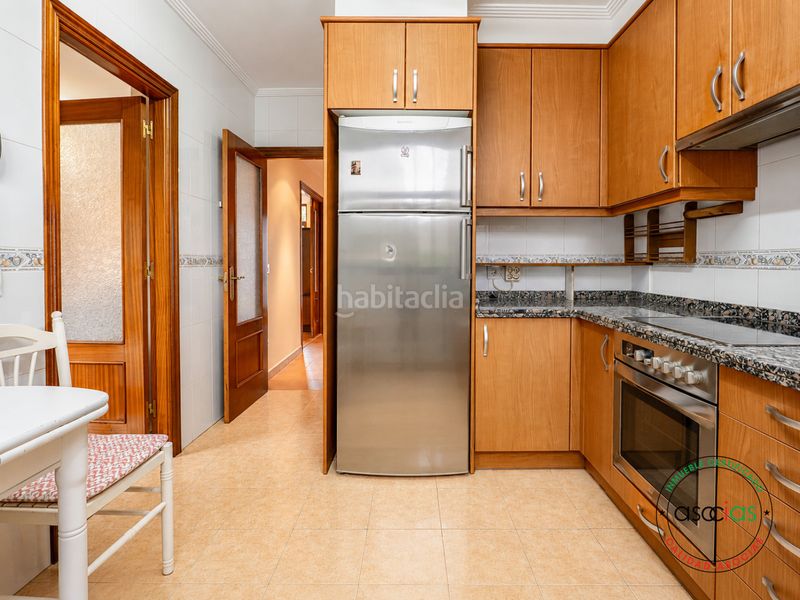 Foto abafa9d5-7615-4ca0-b6c2-4b91c55ca540. Towny house in Vega - camino de huerces 1293 in Vega Gijón