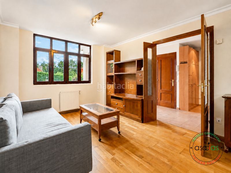Foto c6399561-9471-4d94-9869-60f3485f219e. Towny house in Vega - camino de huerces 1293 in Vega Gijón