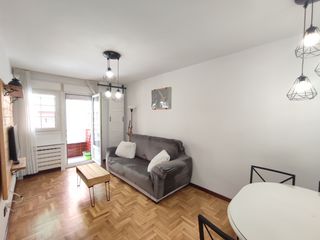 Lloguer Pis  Gijón - c/ alarcon. Fantástico apartamento disponible de septiembre a junio en calle