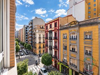 Flat in Calle uria 21. Tres dormitorios y dos baños en el centro de gijón, calle uría,