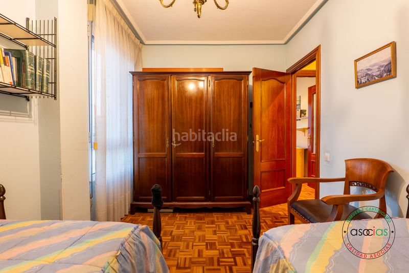 Foto 3a367522-667b-4919-8ff2-ad0b9f192073. Pis amb calefacció aparcament a Centro Gijón