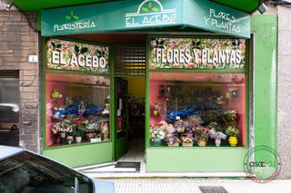 Business premise in Calle Llaranes 4