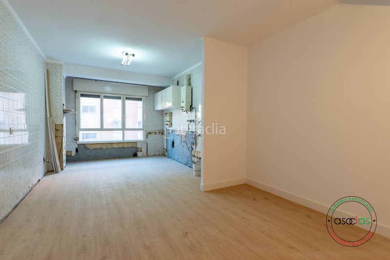 Foto a12041e3-1d86-4c9f-a9f8-e3e73d03784c. Piso en Gijón - avenida gaspar garcia laviana 49 venta de piso en gaspar garcialaviana en Gijón