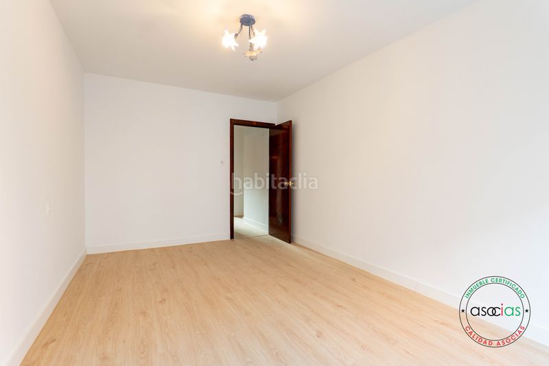 Foto fac4a2cc-03eb-4d4e-89e8-4eeff36131dd. Piso en Gijón - avenida gaspar garcia laviana 49 venta de piso en gaspar garcialaviana en Gijón