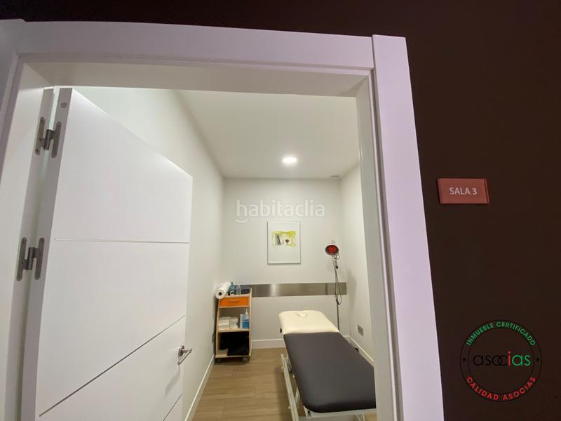 Foto 123c0f18-74ba-41b9-b300-31762ef6eb01. Local comercial local instalado nuevo como clinica de fisioterapia en Gijón