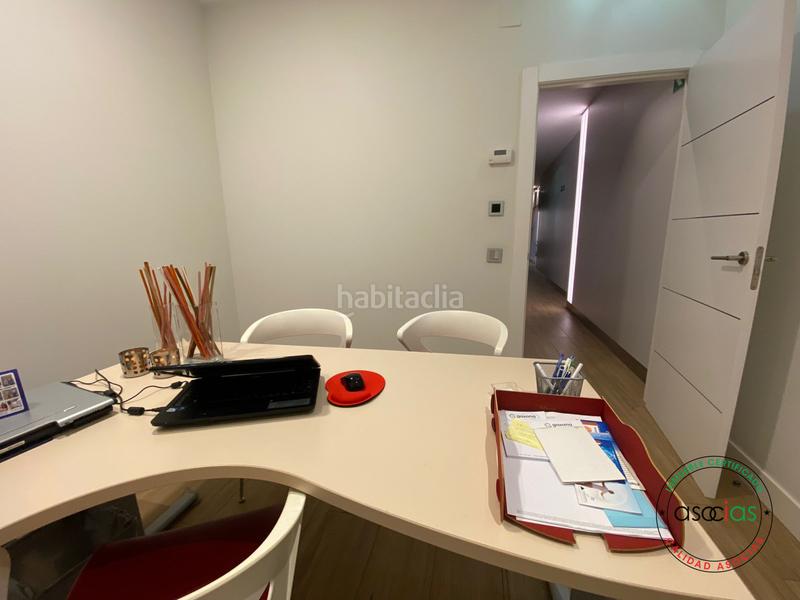 Foto 7f71b6d0-1ac4-4824-b980-29b6480f7e06. Local comercial local instalado nuevo como clinica de fisioterapia en Gijón