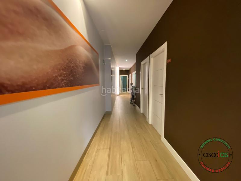 Foto dd2c60e8-7e7d-4460-be24-ef10bb0241cd. Local comercial local instalado nuevo como clinica de fisioterapia en Gijón