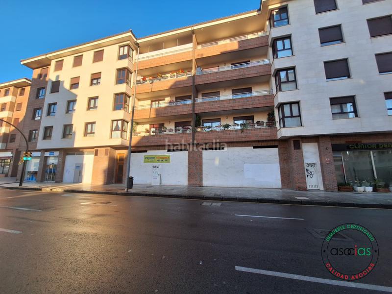 Foto ba37a723-ffa5-4c54-bf22-8e4a25aef133. Alquiler local comercial local en bruto alquiler Viesques en Gijón