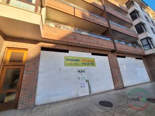 Lloguer Local Comercial a Viesques. Local en bruto  alquiler viesques