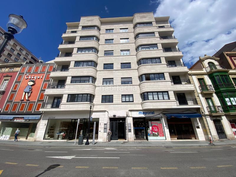 Foto ce6770e6-45bf-4fea-ab73-888dd76353b5. Rent office space with heating in Centro Gijón