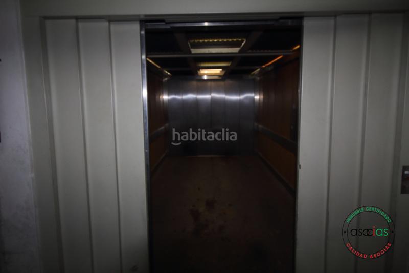 Foto a7c22103-a596-4407-8c7d-94e1d226bbd9. Aparcament cotxe a Gijón - la muralla 5 a Centro Gijón