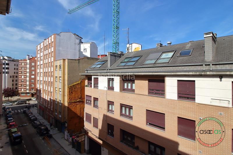 Foto 01bd9186-4f88-4c7f-9754-df8c5c929873. Piso  en venta zona jesuitas. reformado. luminoso. 3 dormitorios. en Gijón