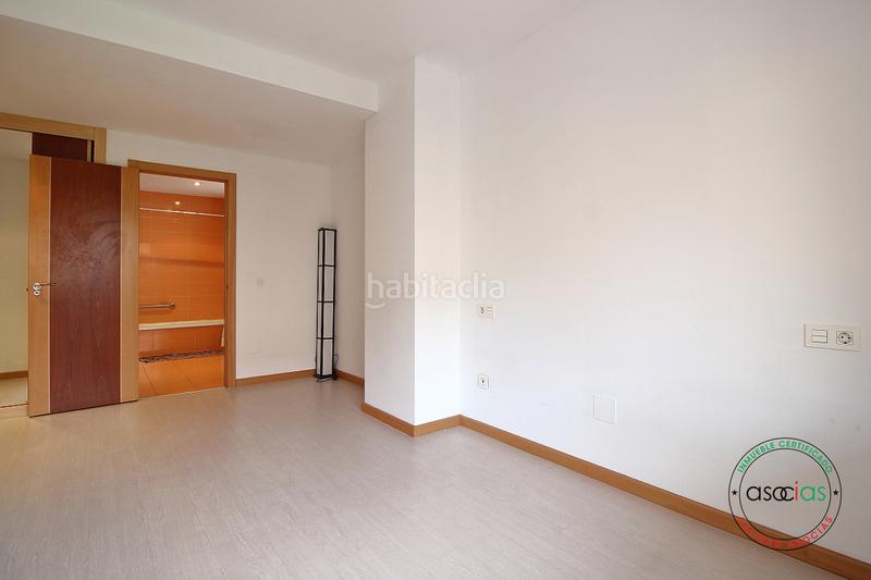 Foto 6c78261d-121d-49b9-a57a-be3714b77fae. Piso en Gijón - ramón gómez lozana 215 venta vivienda nuevo roces con terraza en Gijón