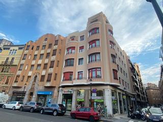 Alquiler Local Comercial  Gijón - plazuela san miguel, 10. Se presenta una excelente oportunidad de inversión en un inmuebl