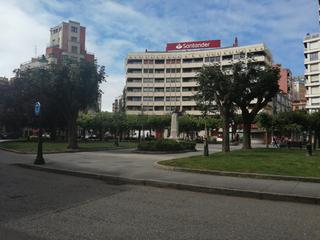 Miete Geschäftsraum  Gijón - plazuela san miguel, 10. Se presenta una excelente oportunidad de inversión en un inmuebl