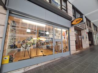 Rent Business premise in Centro. Se alquila bajo céntrico en gijón